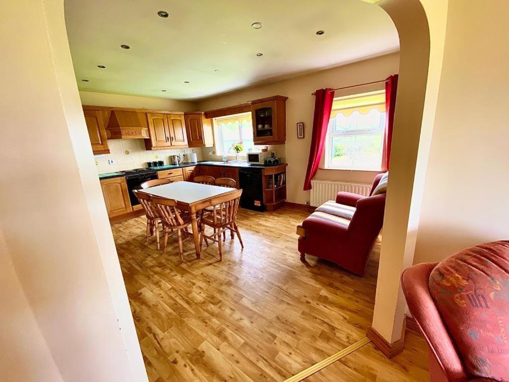 Quiet Farm Cottage Enniskillen Fermanagh Esterno foto